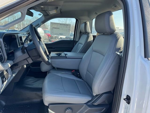 New 2026 Ford F550 4x4 Regular Cab Super Duty image 11