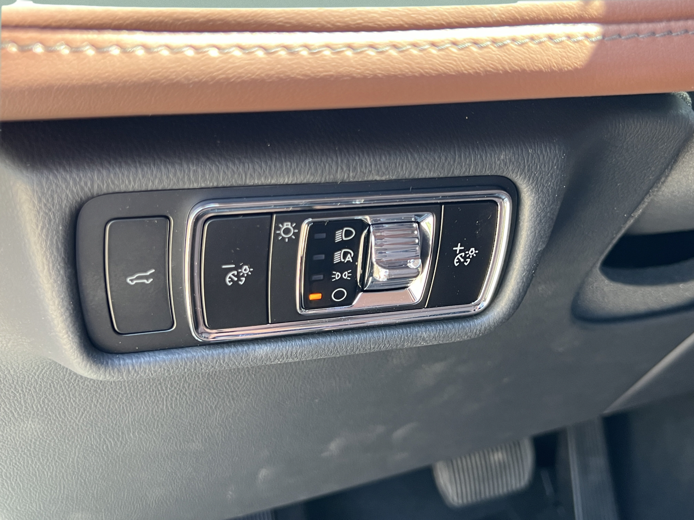 New 2026 Lincoln Aviator Reserve w/ Luxury Package RWD image 14