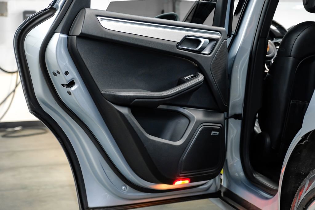 Used 2017 Porsche Macan S image 55