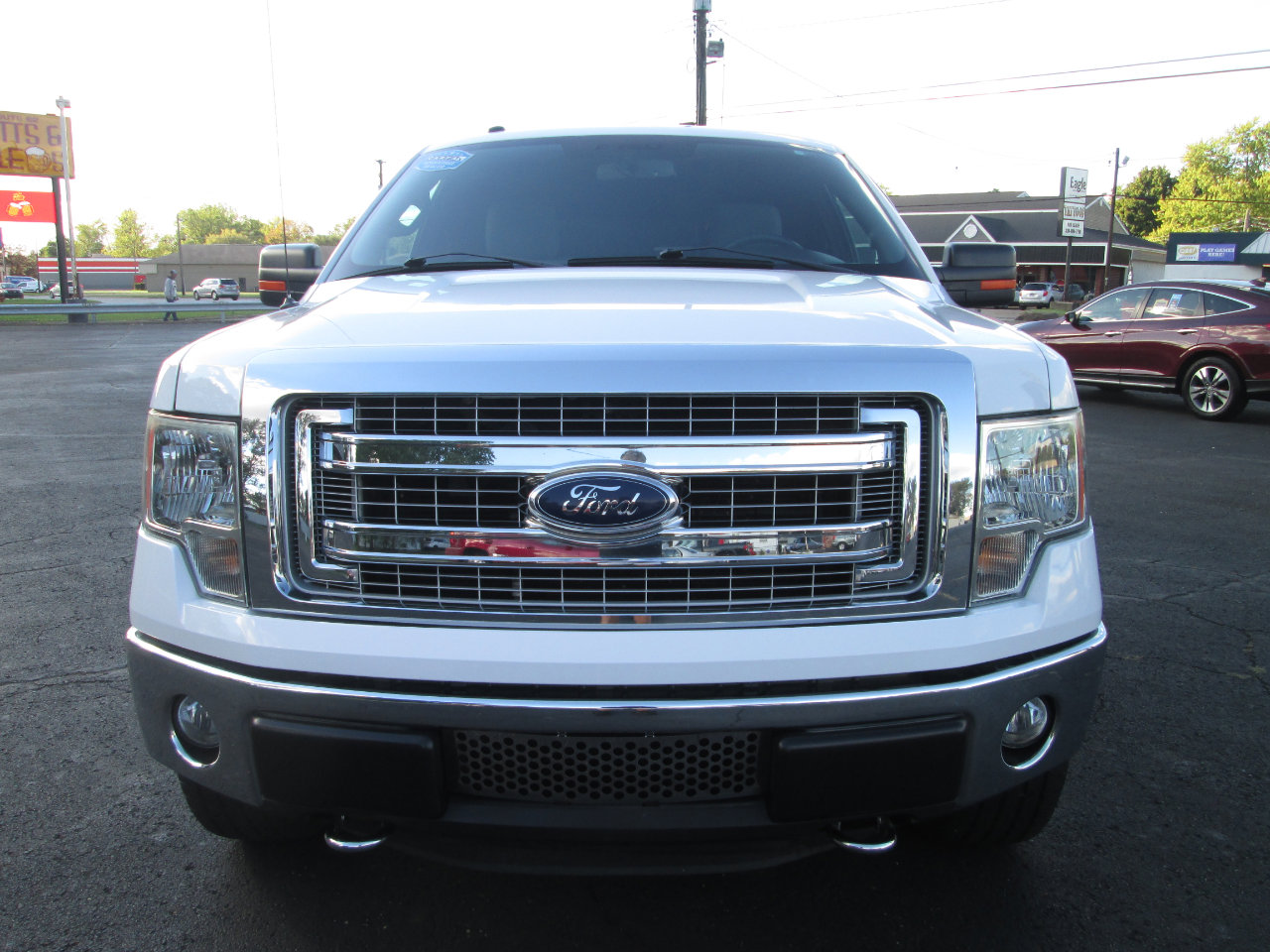 Used 2013 Ford F150 XLT w/ XLT Chrome Pkg image 8