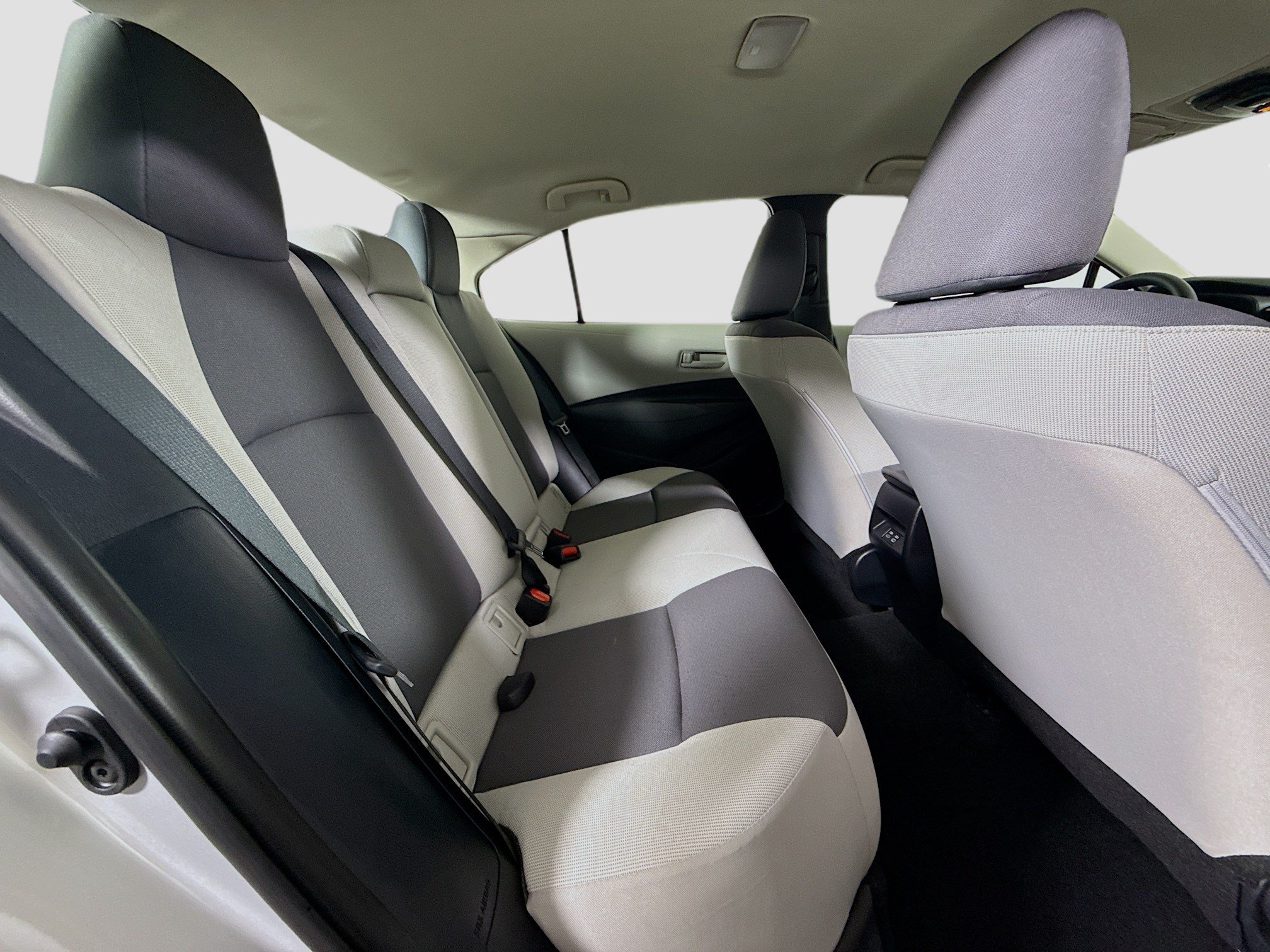 Used 2026 Toyota Corolla LE FWD image 26