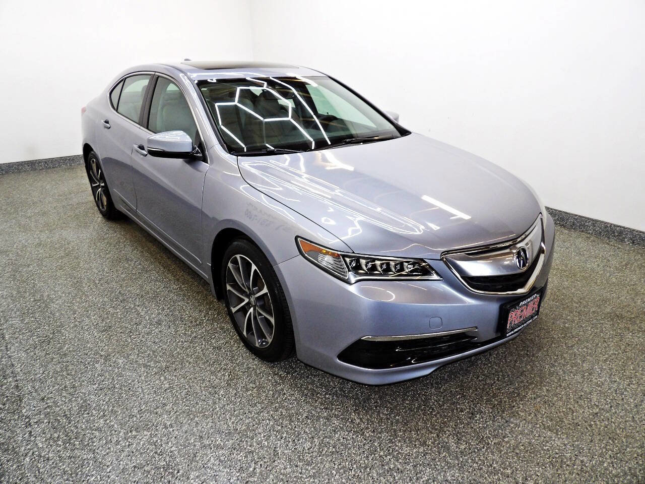 Used 2015 Acura TLX V6 w/ Technology Package image 3