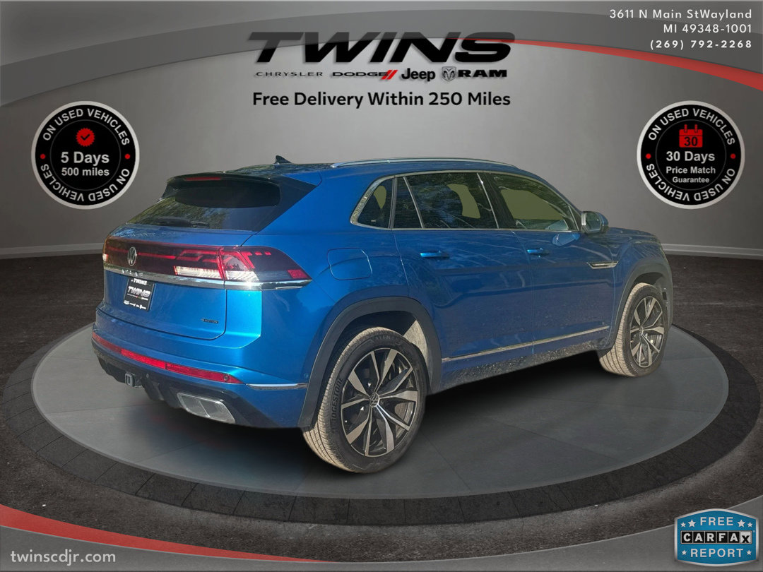 Used 2025 Volkswagen Atlas Cross Sport SEL Premium R-Line image 3