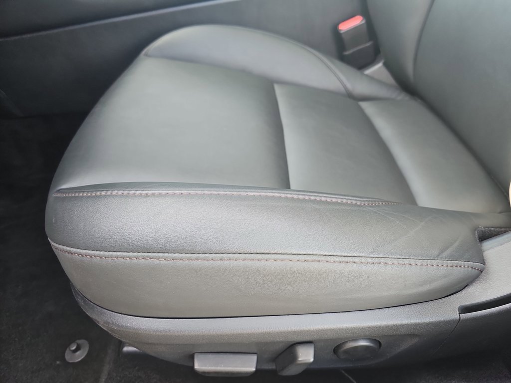 Used 2025 MAZDA MAZDA3 s image 28