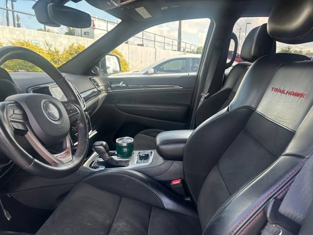 Used 2019 Jeep Grand Cherokee Trailhawk AWD/4WD image 4