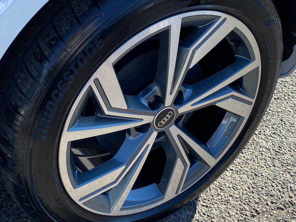 Used 2024 Audi Q4 e-tron Premium Plus w/ Premium Plus image 20