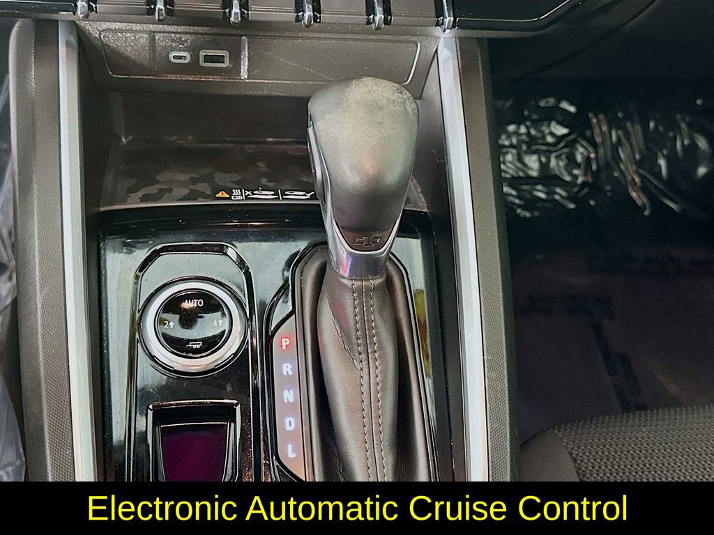 Used 2023 Chevrolet Colorado LT w/ LT Convenience Package II image 23