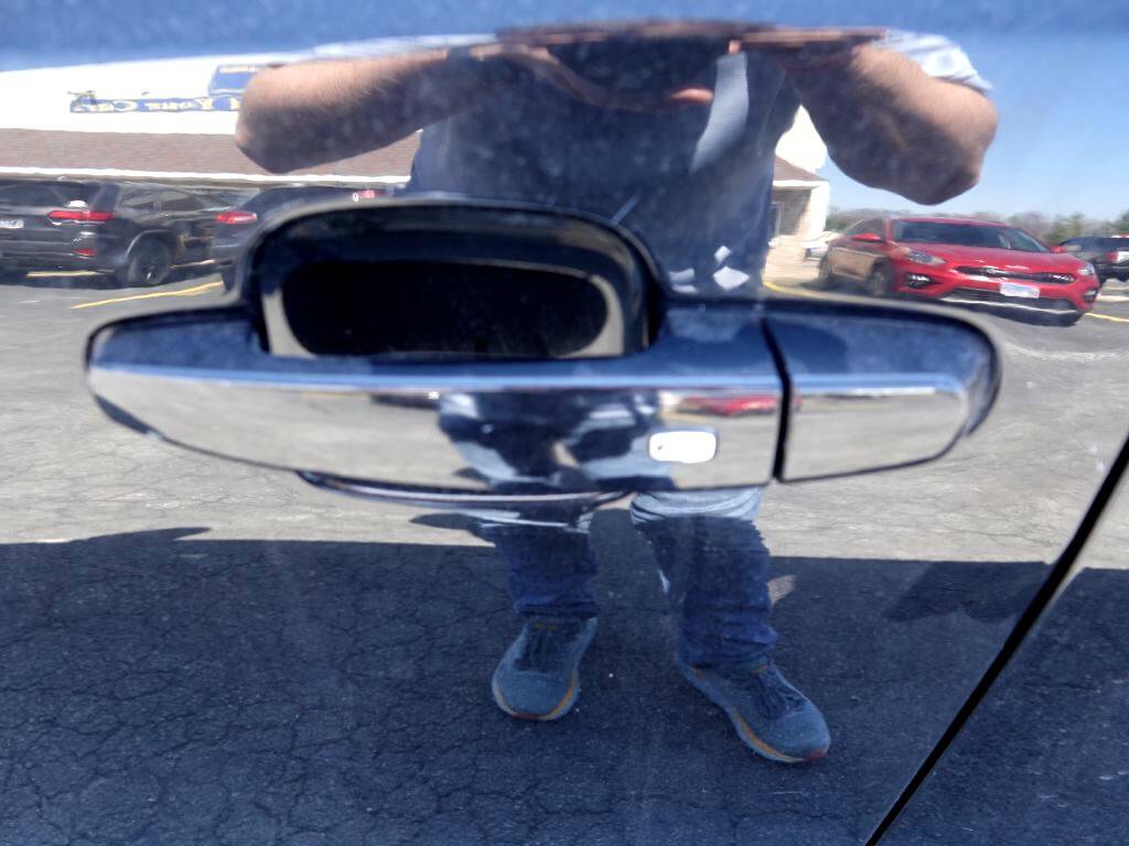 Used 2019 GMC Acadia SLE image 14