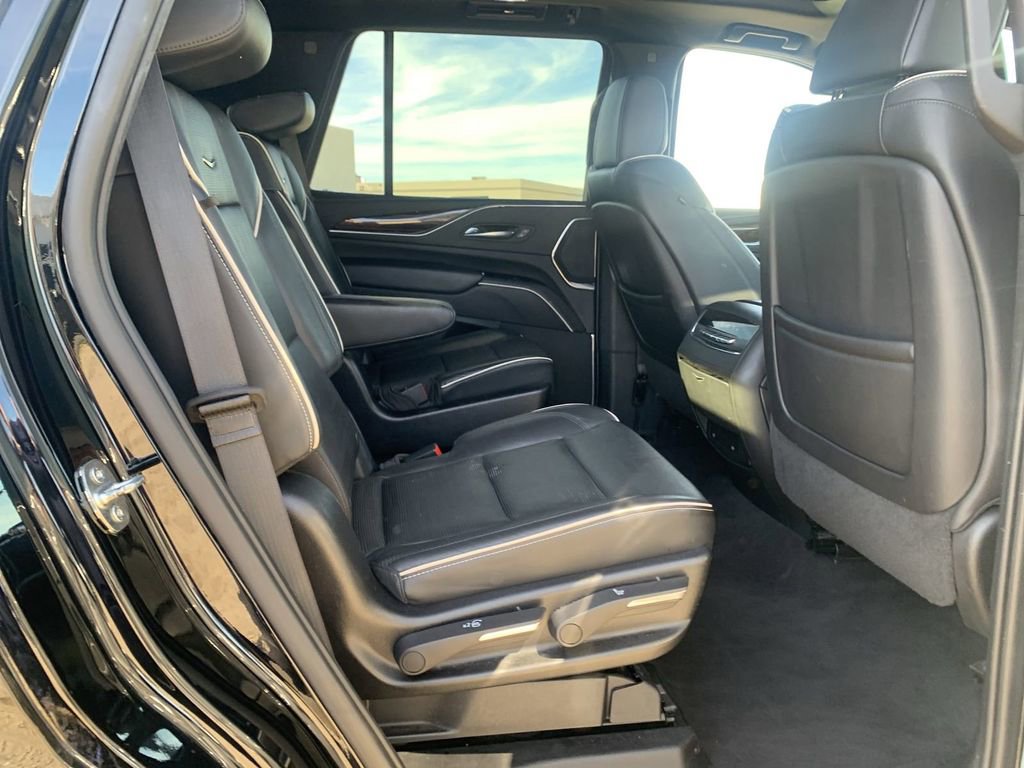 Certified 2023 Cadillac Escalade Premium Luxury image 25