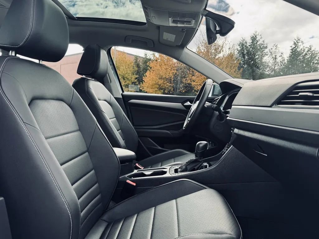 Used 2021 Volkswagen Jetta SE image 20