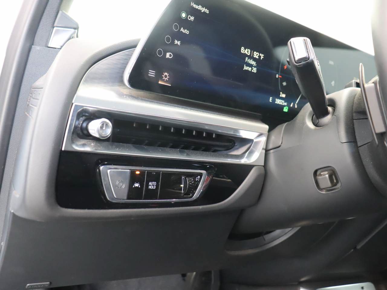 Certified 2024 Cadillac Lyriq Sport RWD image 14