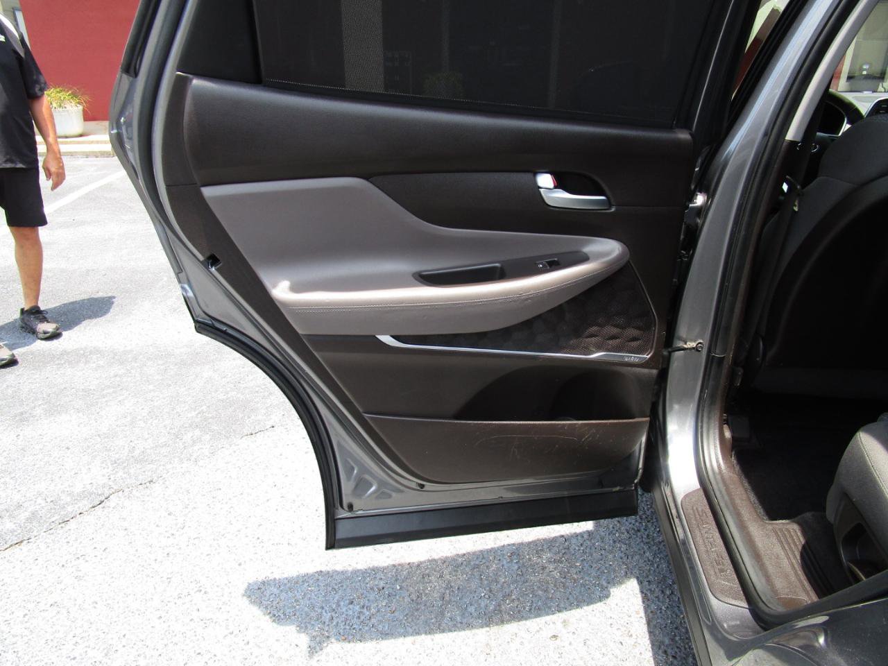 Used 2019 Hyundai Santa Fe SEL FWD image 22