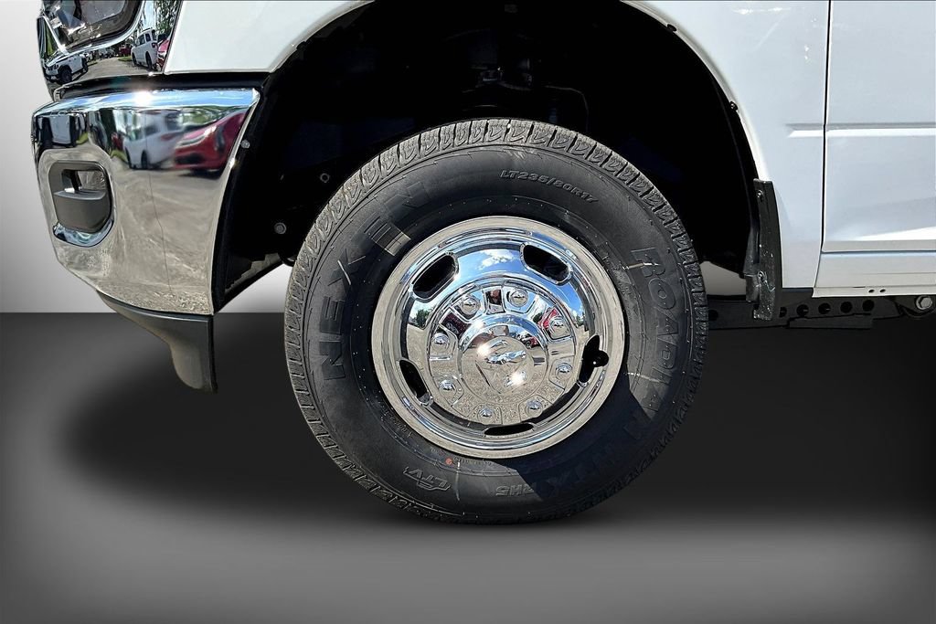 New 2026 RAM 3500 Tradesman w/ Chrome Appearance Group A AWD/4WD image 12