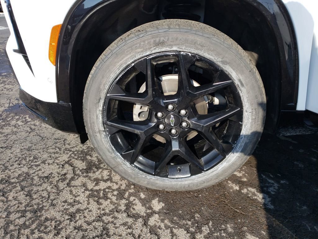 Used 2024 Chevrolet Traverse RS image 26