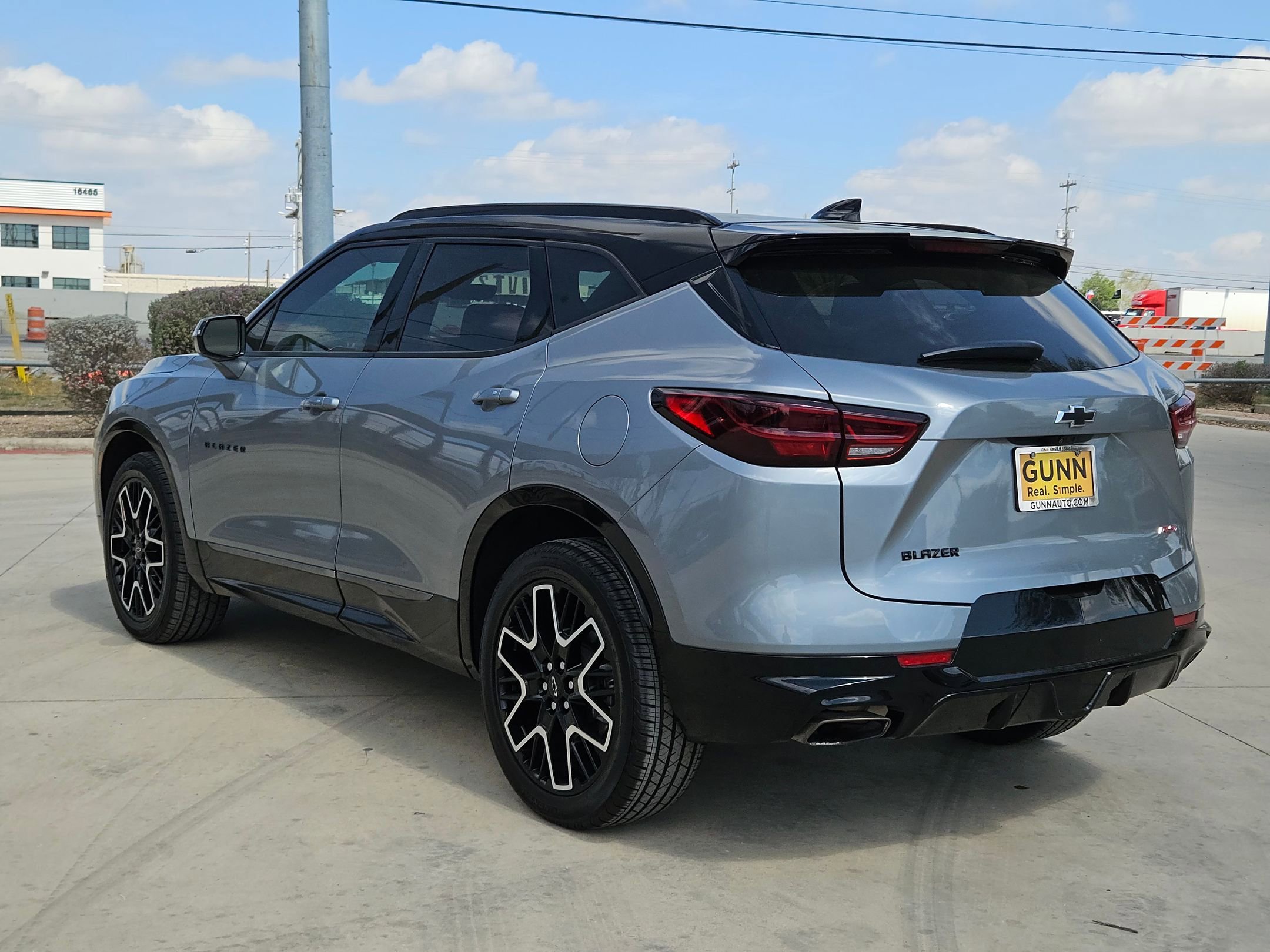 Certified 2023 Chevrolet Blazer RS w/ Driver Confidence II Package FWD image 5