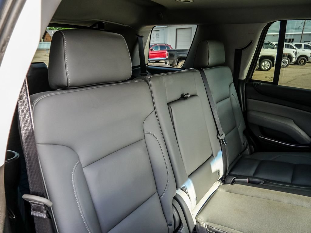 Used 2020 Chevrolet Tahoe LT w/ Luxury Package RWD image 24