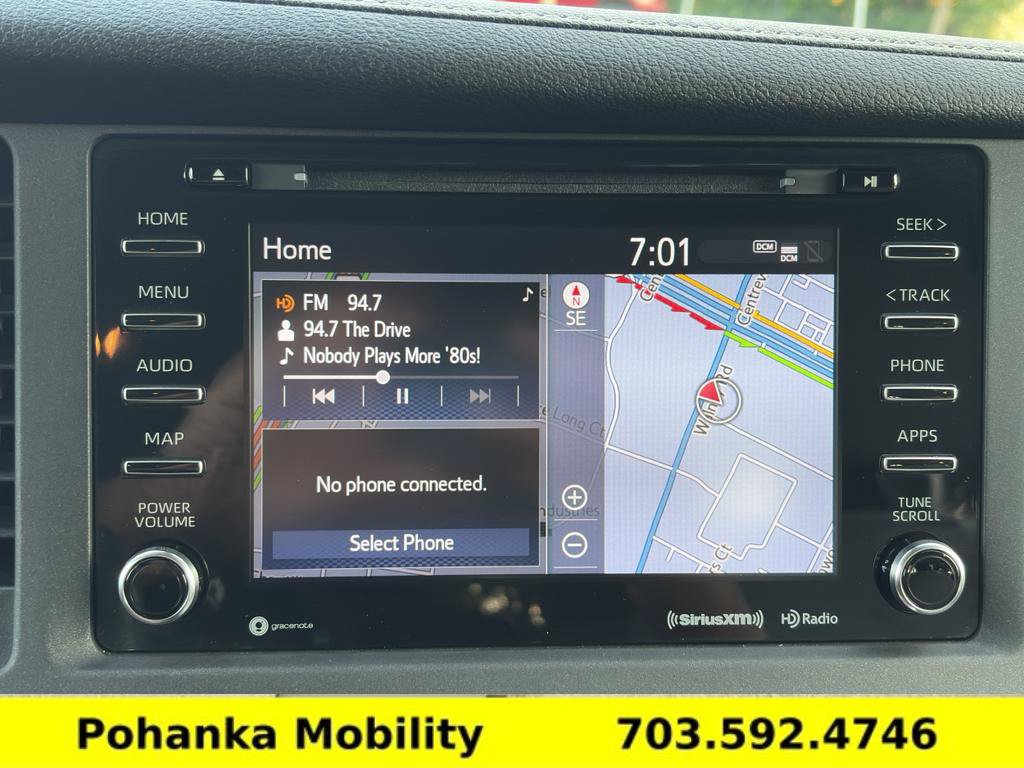 Used 2020 Toyota Sienna XLE w/ XLE Navigation Package FWD image 20