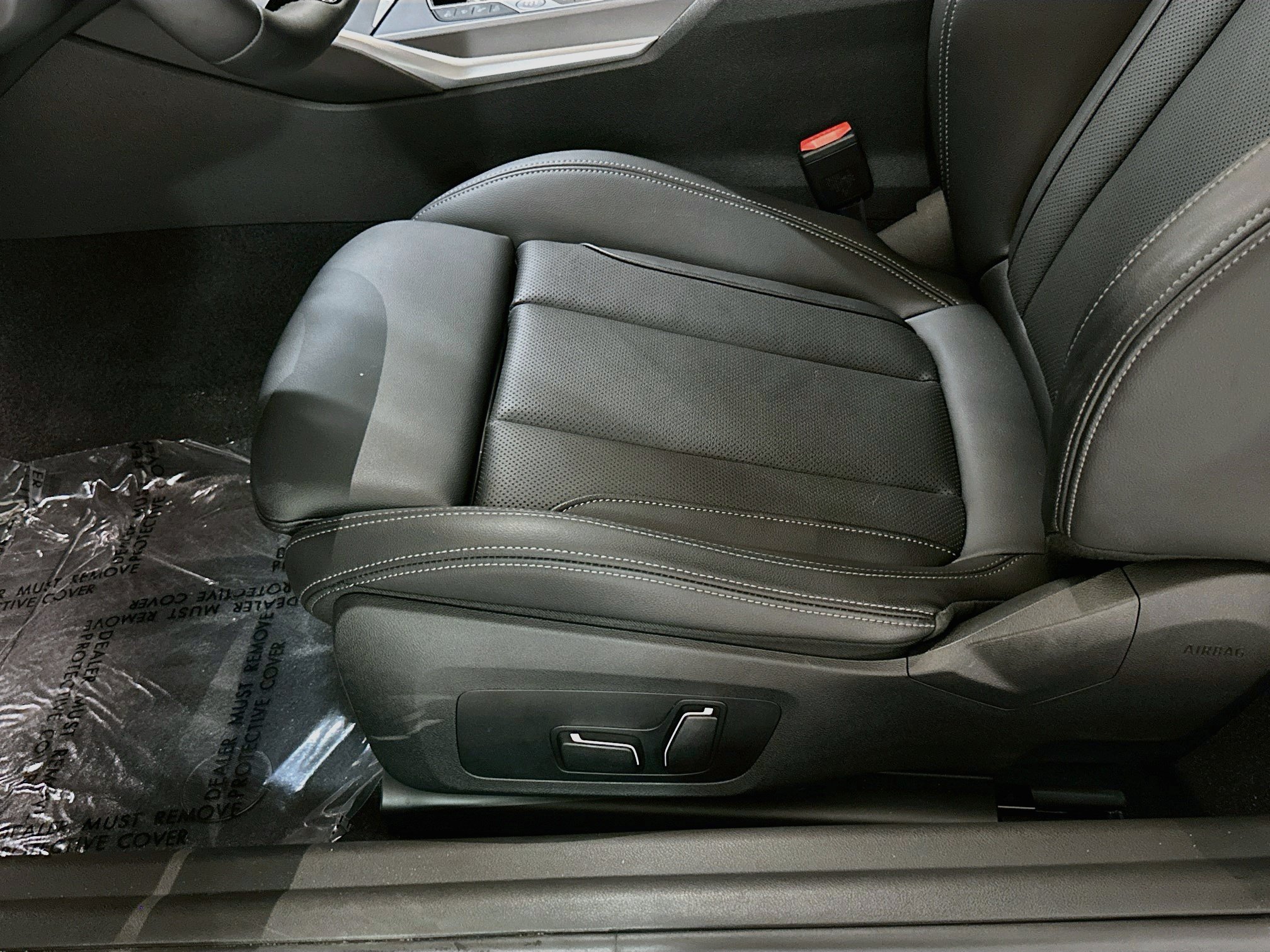 Used 2025 BMW 230i Coupe w/ Premium Package RWD image 18