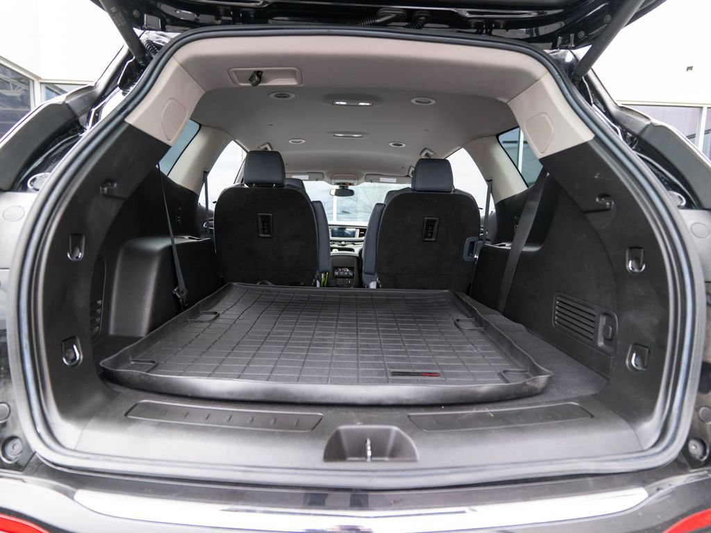 Used 2021 Buick Enclave Essence w/ Sport Touring Edition FWD image 36