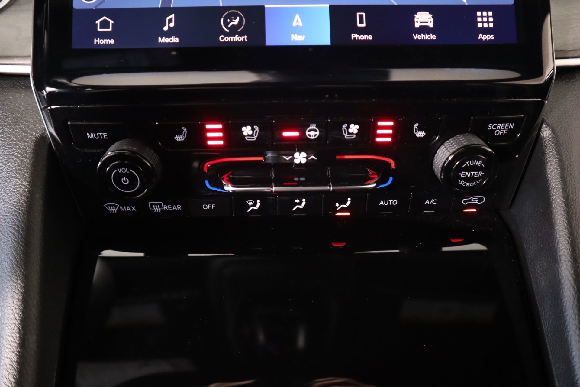 Used 2024 Jeep Grand Cherokee L Limited w/ Luxury Tech Group II image 8