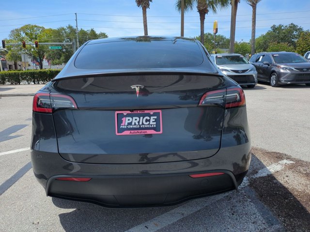 Used 2025 Tesla Model Y Long Range RWD image 7