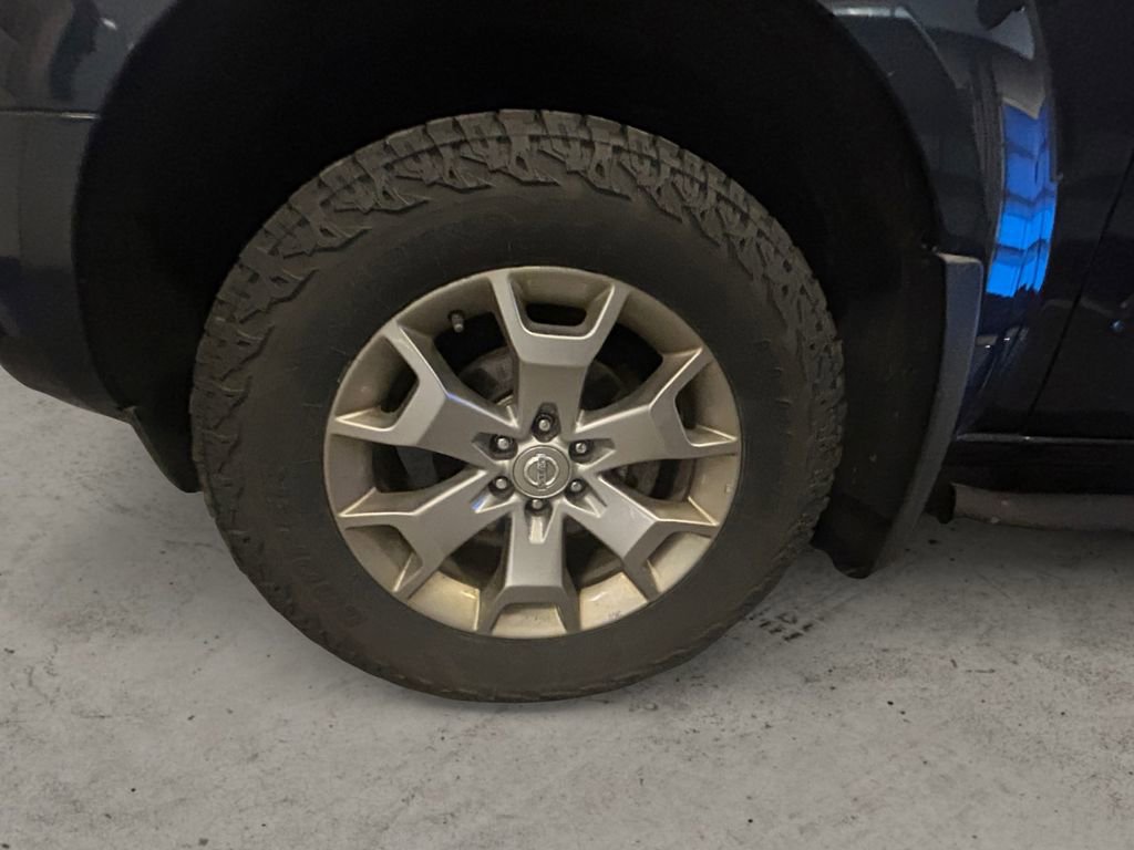 Used 2020 Nissan Frontier SV AWD/4WD image 15