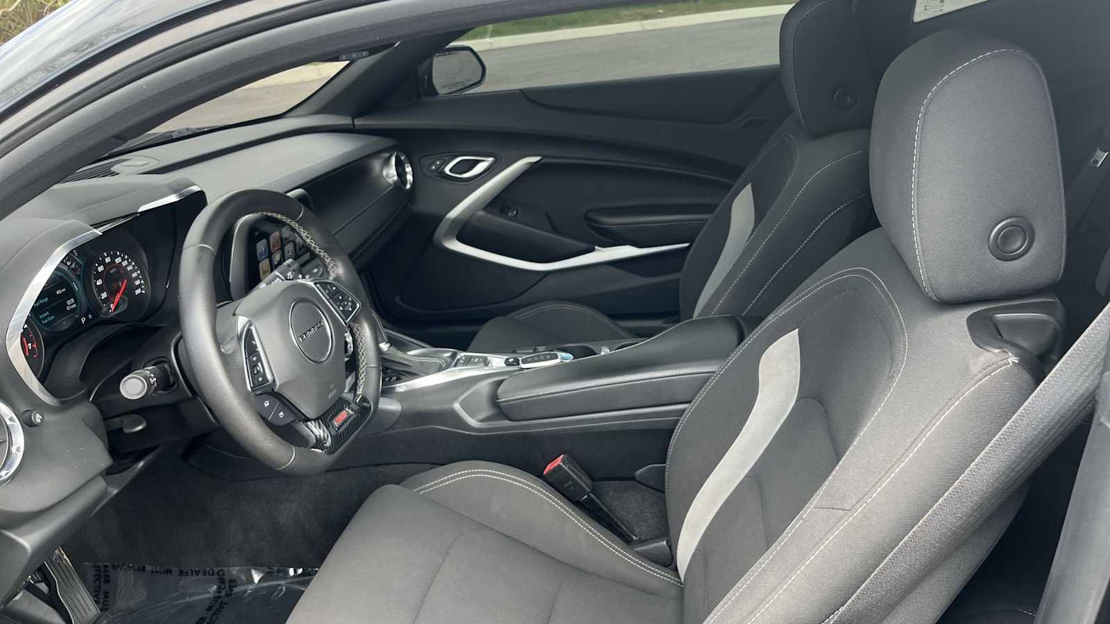 Used 2018 Chevrolet Camaro SS RWD image 15