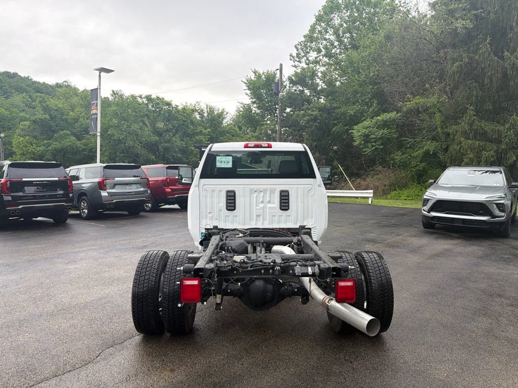 Used 2026 GMC Sierra 3500 Pro w/ Fleet Convenience Package AWD/4WD image 4