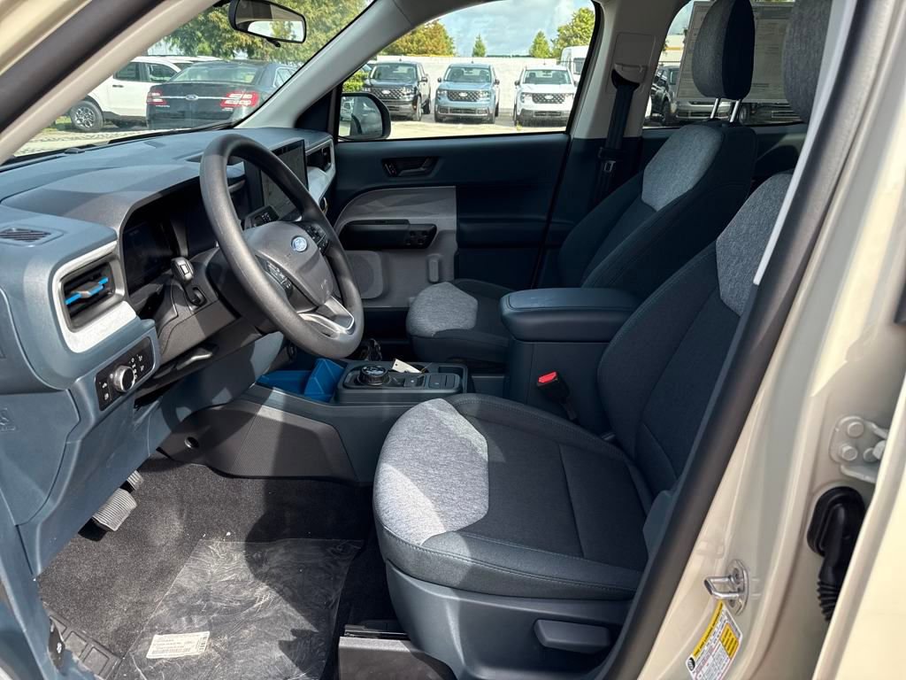 New 2025 Ford Maverick XLT image 4