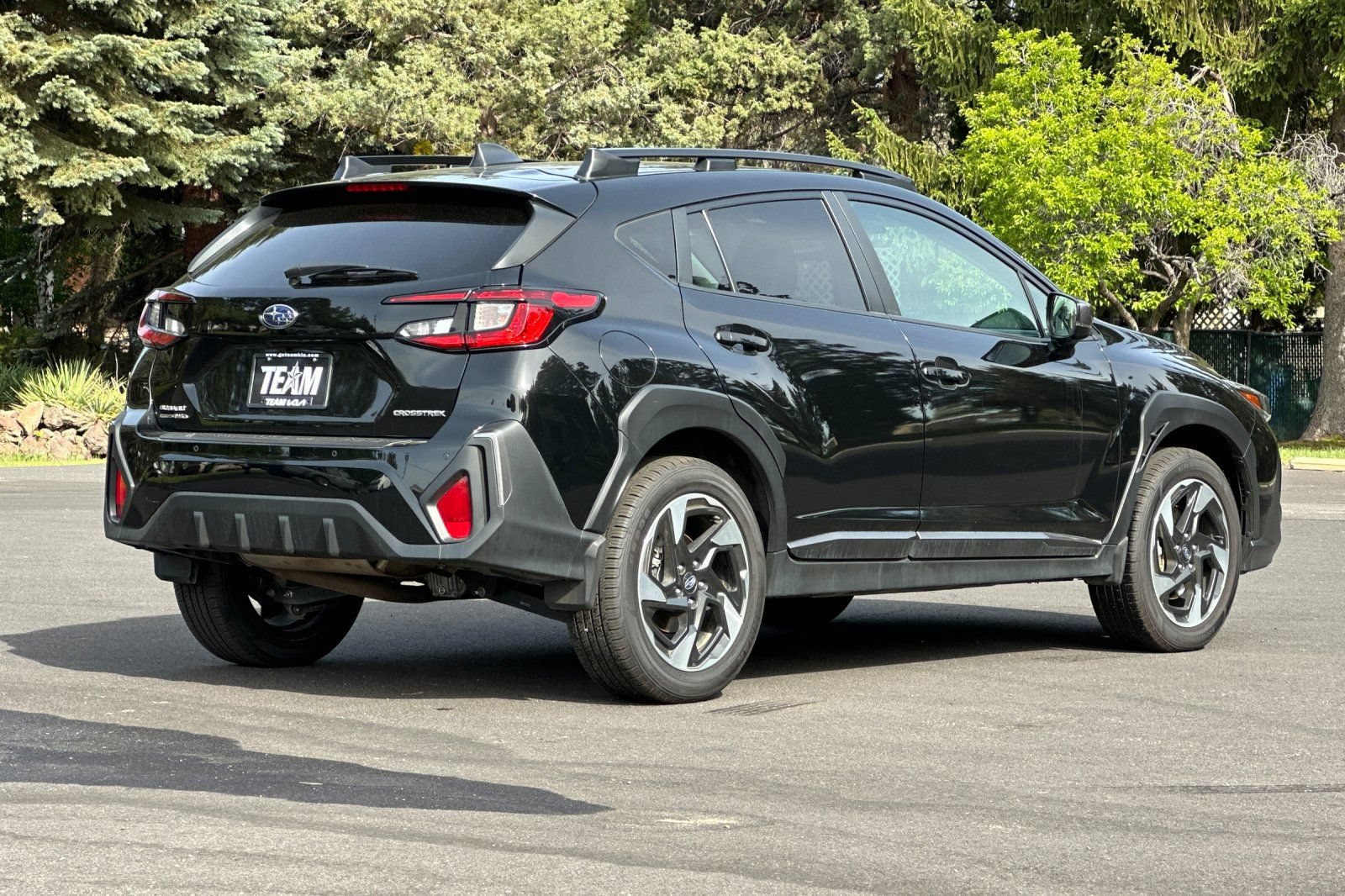 Used 2024 Subaru Crosstrek 2.5i Limited w/ Crosstrek Mirror Package AWD/4WD image 4
