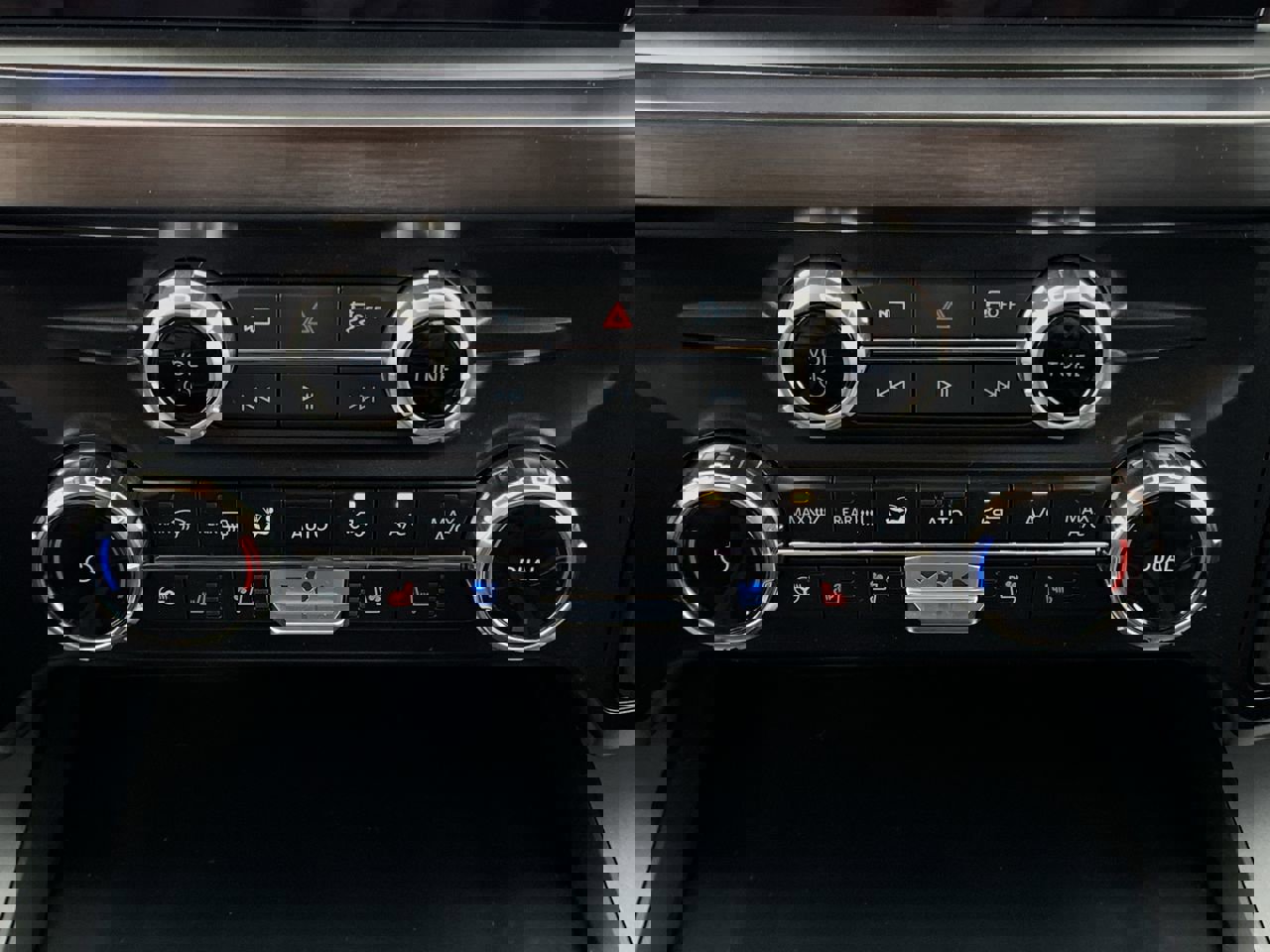 New 2026 Ford F250 Lariat w/ FX4 Off-Road Package image 37