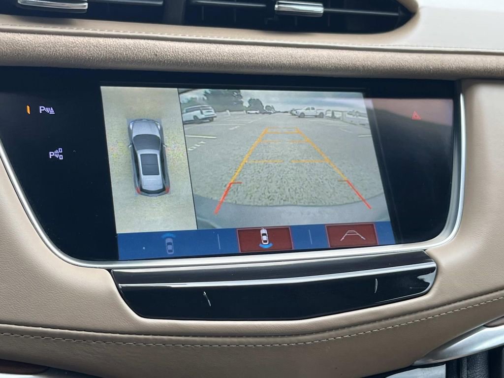 Used 2019 Cadillac XT5 Platinum AWD/4WD image 32
