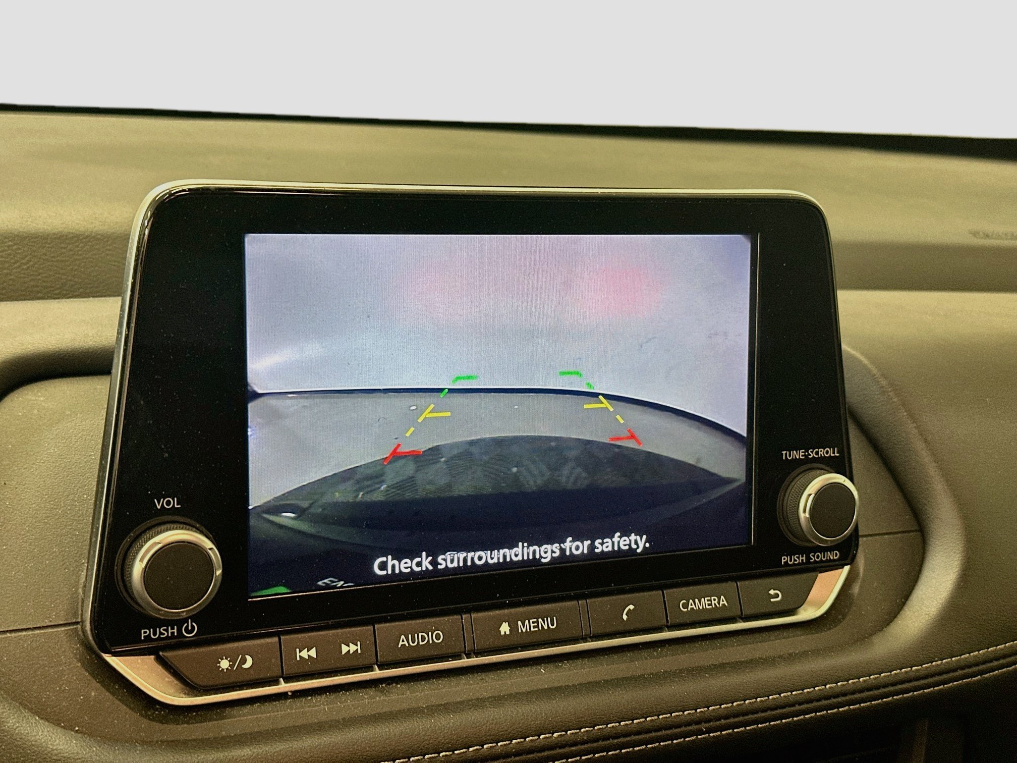 Used 2024 Nissan Rogue S AWD/4WD image 22
