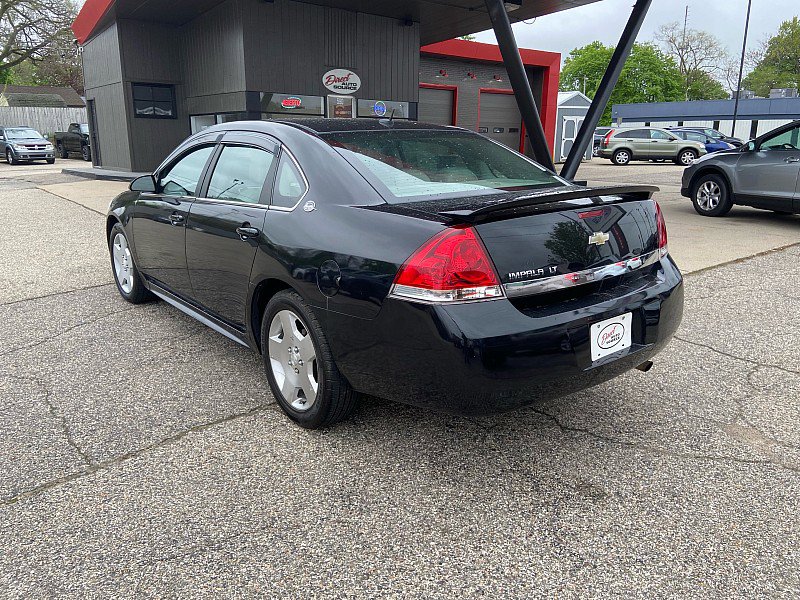 Used 2008 Chevrolet Impala LT FWD image 2