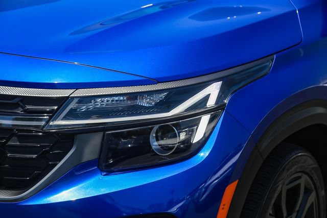 Certified 2024 Kia Seltos X-Line AWD/4WD image 6