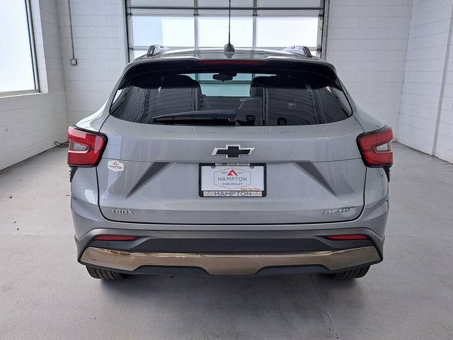 Used 2025 Chevrolet Trax ACTIV w/ Driver Confidence Package FWD image 6