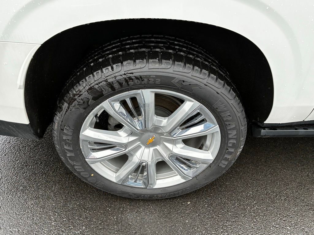 Used 2021 Chevrolet Suburban High Country AWD/4WD image 18