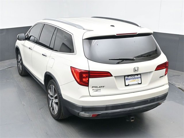 Used 2017 Honda Pilot Touring image 40