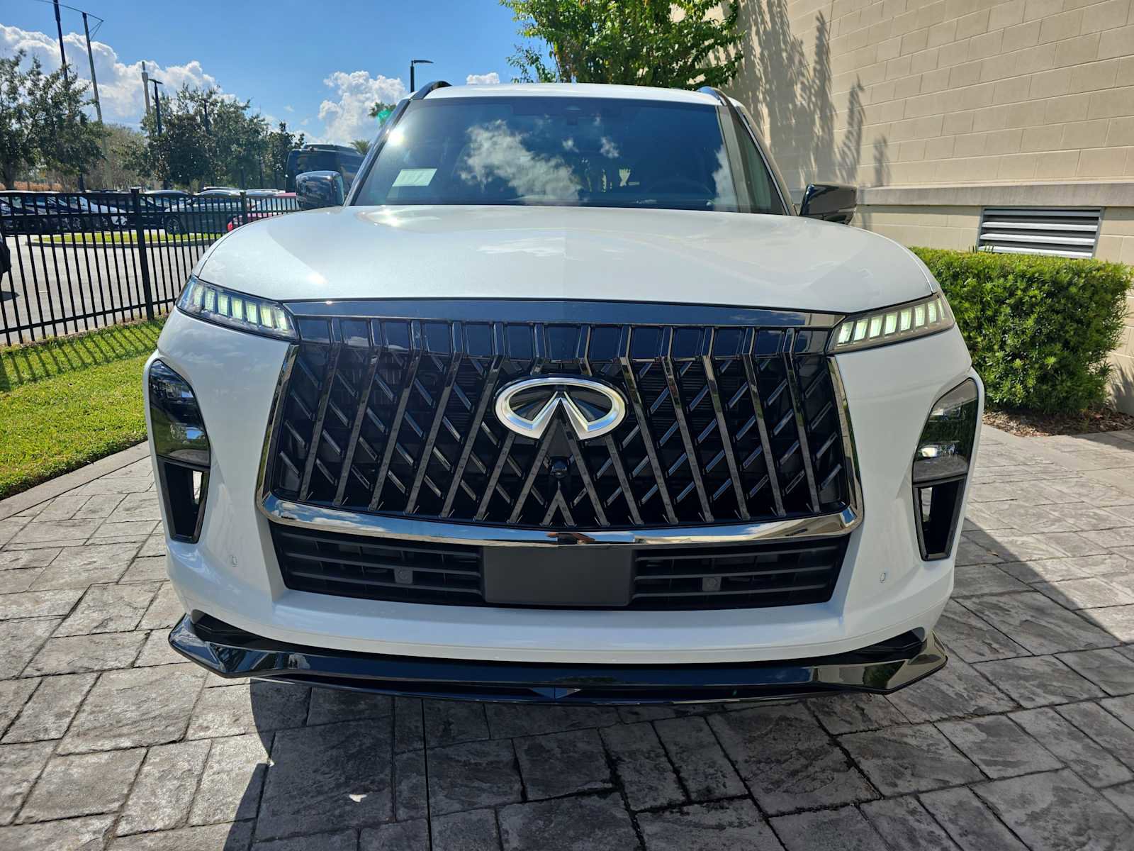 New 2026 INFINITI QX80 4WD w/ Sport Exterior Package video 2