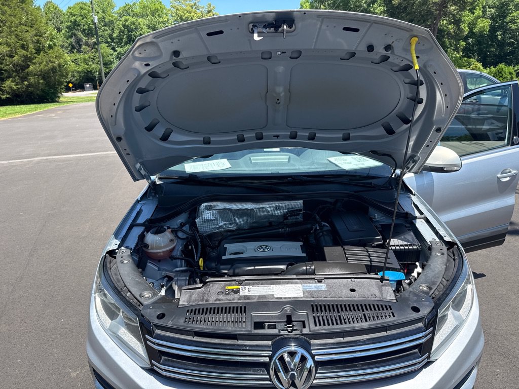 Used 2017 Volkswagen Tiguan Wolfsburg Edition FWD image 14