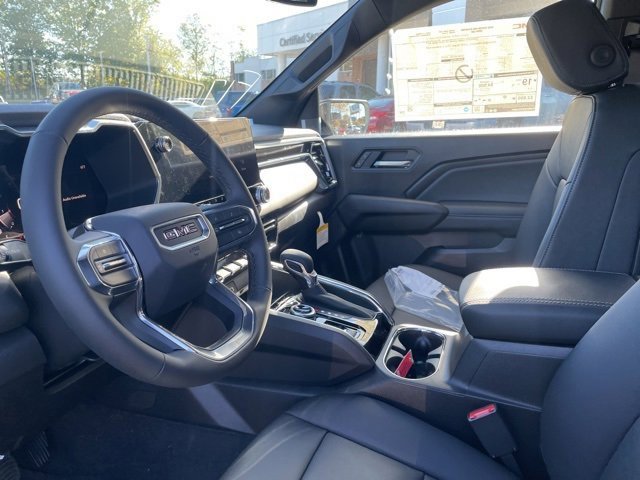 New 2026 GMC Canyon Elevation w/ Convenience Package image 12