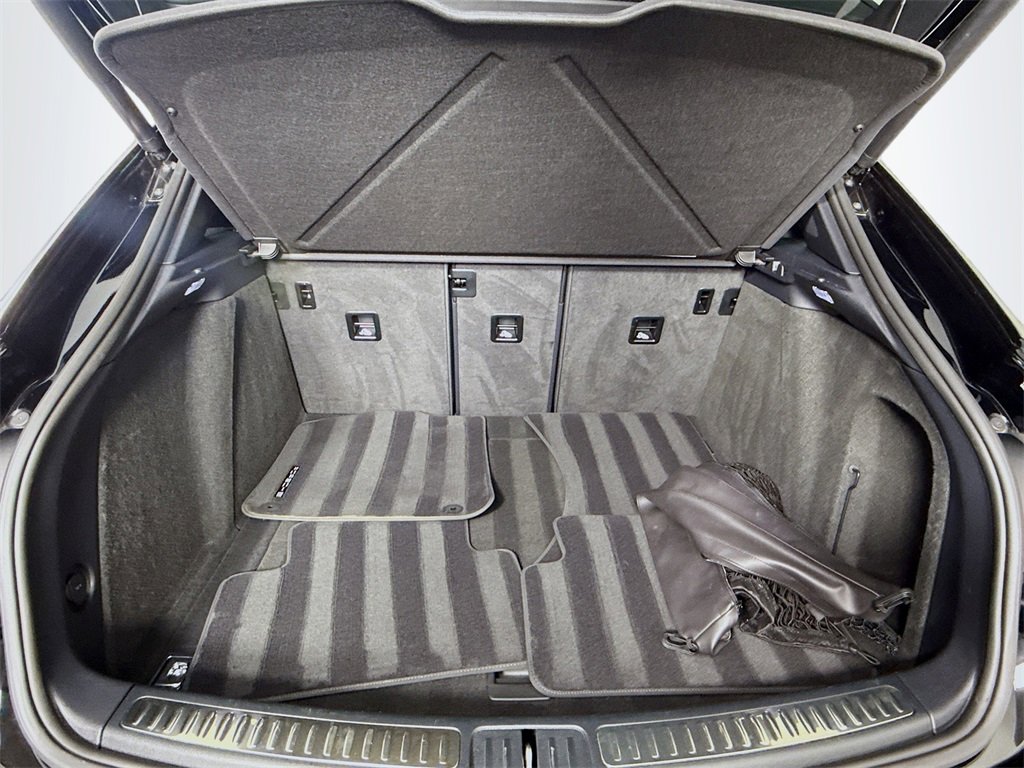 Used 2024 Porsche Macan image 27