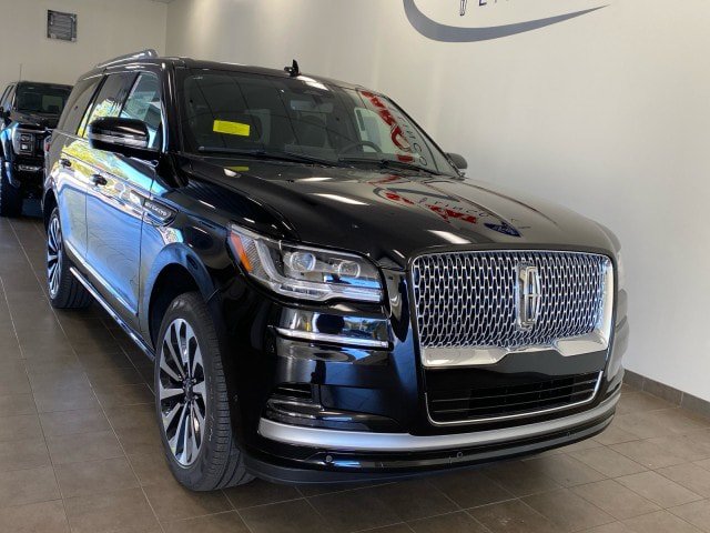 New 2024 Lincoln Navigator Reserve AWD/4WD image 2