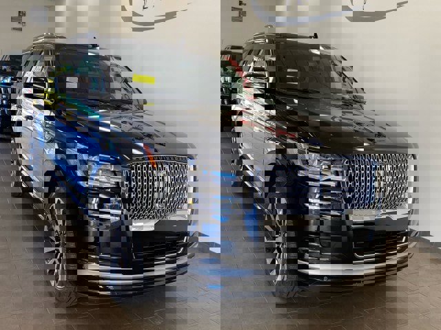 New 2024 Lincoln Navigator Reserve image 2