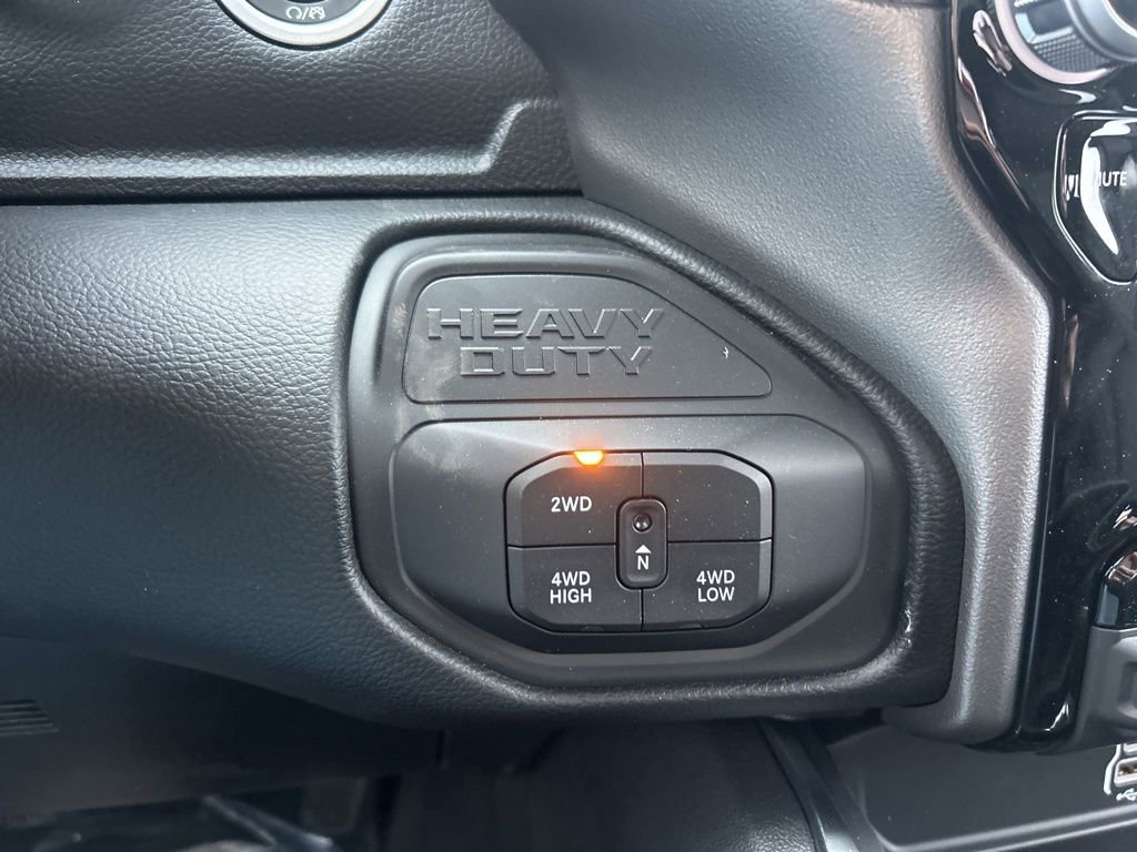 New 2026 RAM 3500 Big Horn AWD/4WD image 22