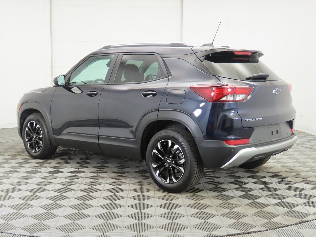 Used 2021 Chevrolet TrailBlazer LT w/ Convenience Package image 7