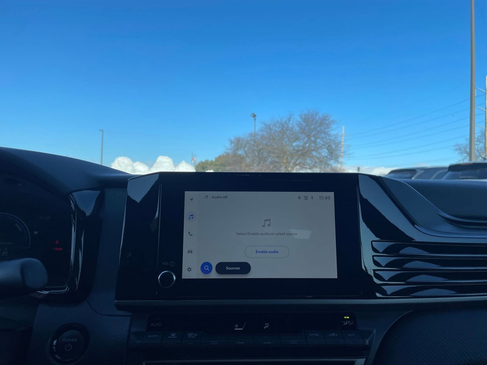 Used 2025 Toyota Camry SE image 17