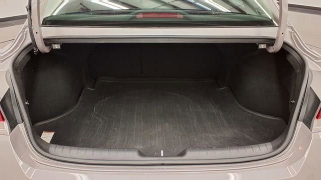 Used 2025 Hyundai Elantra SEL image 13
