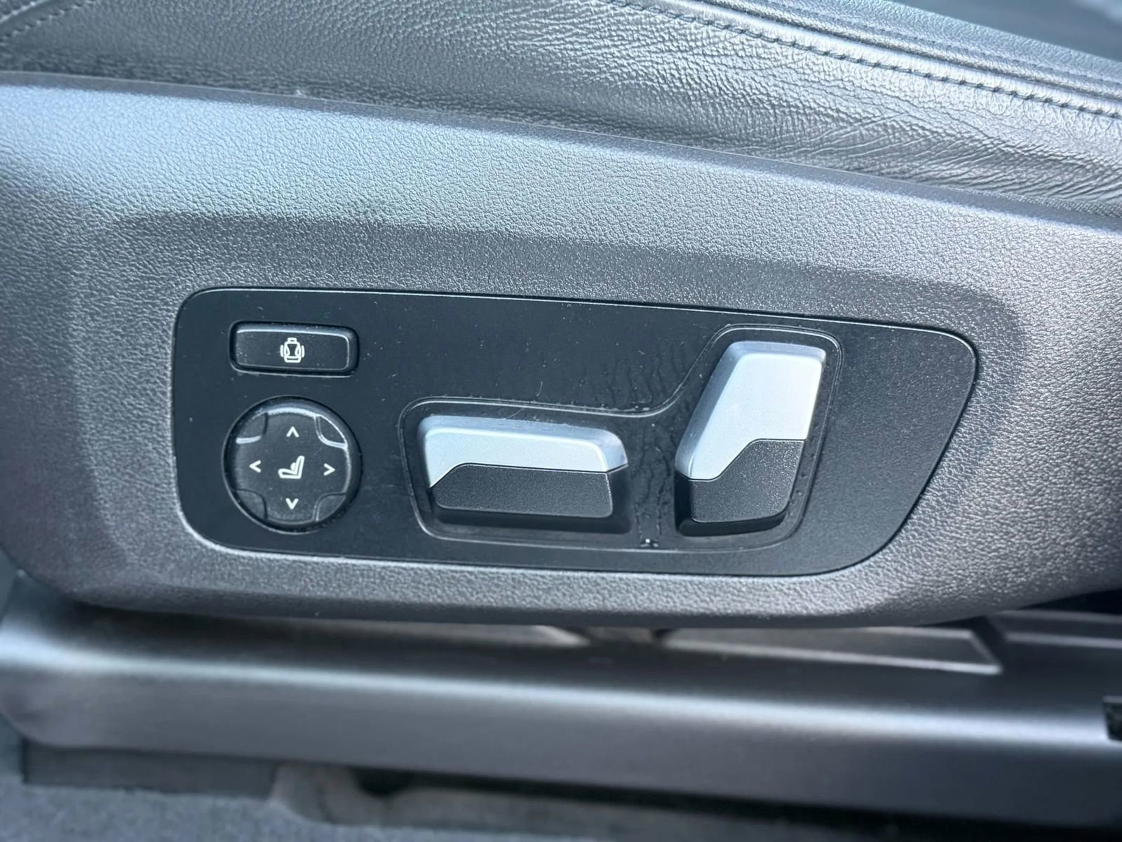 Used 2021 BMW X3 sDrive30i image 22