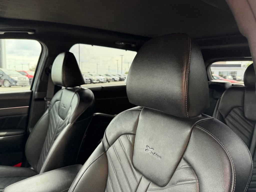 Certified 2025 Kia Sorento SX Prestige AWD/4WD image 13